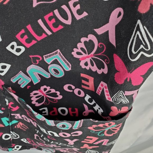 Scrub Studio V-Neck Scrub Top Butterflies Hearts and Ribbons Pink Teal Wms Sz XL - Picture 5 of 6